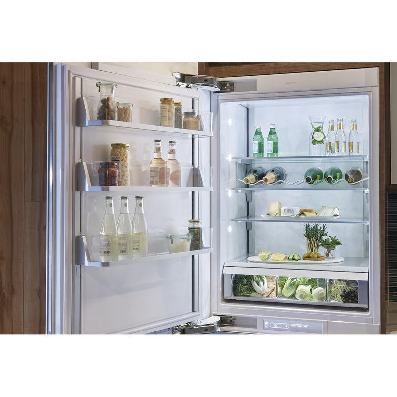 Monogram 30-inch, 14.09 cu. ft. Bottom Freezer Refrigerator with Ice and Water ZIC30GNHII IMAGE 2