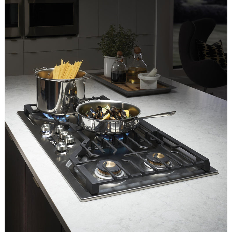 Monogram 36-inch Built-In Gas Cooktop ZGU36ESLSS IMAGE 17