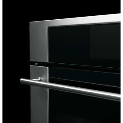 Monogram 30-inch, 4.4 cu. ft. Built-in Single Wall Oven with Convection ZET1RMSS IMAGE 2