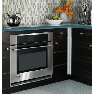 Monogram 30-inch, 4.4 cu. ft. Built-in Single Wall Oven with Convection ZET1RMSS IMAGE 3