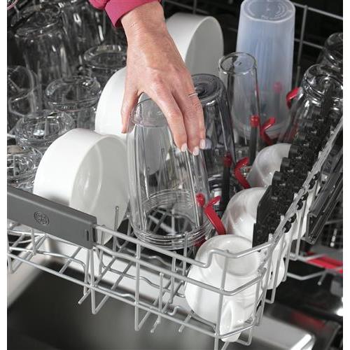 GE Profile 24-inch Built-In Dishwasher PDT775SYNFS IMAGE 5