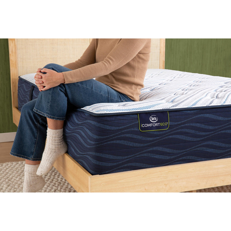 Serta Q30LTX Plush Mattress (King) IMAGE 8