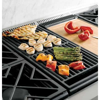 Monogram 48-inch Gas Rangetop ZGU484LGPSS IMAGE 3