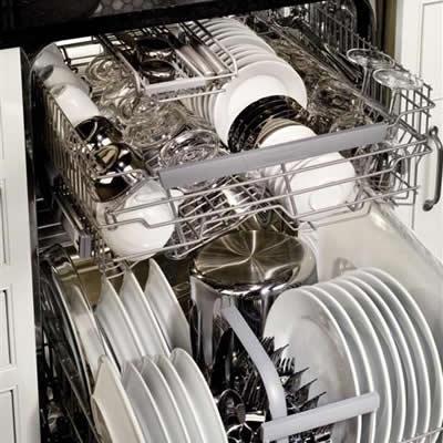 Monogram 24-inch Built-In Dishwasher ZBD9900RII IMAGE 3